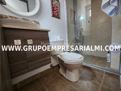 Apartamento de 2 alcobas en venta en Calle Del Banco, Sabaneta, 53 m² · foto 5 de 6
