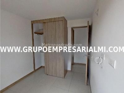 Apartamento de 3 alcobas en venta en Santa Ana, Bello, 71 m² · foto 13 de 20