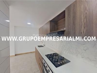 Apartamento en venta en Viviendas Del Sur, Itagüí · foto 2 de 14