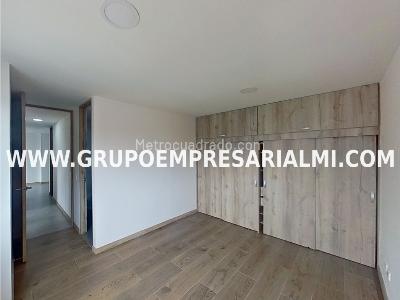 Apartamento en venta en Viviendas Del Sur, Itagüí · foto 3 de 14