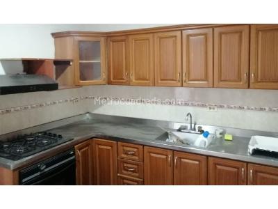 Casa de 5 alcobas en venta en Los Danubios, Medellín, 186 m² · foto 3 de 6