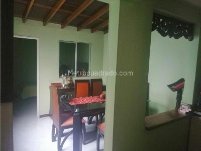 Casa de 3 alcobas en venta en Lopez De Mesa, Medellín, 140 m² · foto 6 de 13