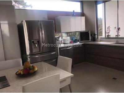 Casa de 5 alcobas en venta en El Chocho, Envigado, 464 m² · foto 3 de 20