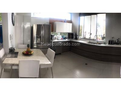 Casa de 5 alcobas en venta en El Chocho, Envigado, 464 m² · foto 11 de 20