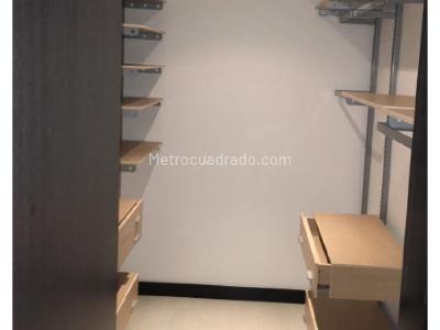 Apartamento en arriendo en San Lucas, Medellín · foto 3 de 18