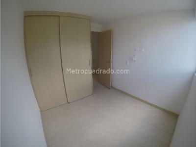 Apartamento de 3 alcobas en venta en San Remo, Sabaneta, 73 m² · foto 3 de 10