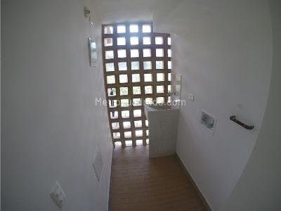Apartamento de 3 alcobas en venta en San Remo, Sabaneta, 73 m² · foto 5 de 10
