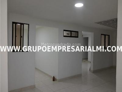 Apartamento en venta en Boston, Medellín · foto 3 de 8