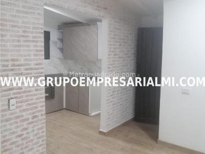 Casa de 4 alcobas en venta en Castilla, Medellín, 104 m² · foto 2 de 7