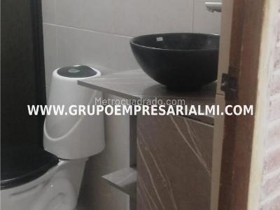 Casa de 4 alcobas en venta en Castilla, Medellín, 104 m² · foto 4 de 7