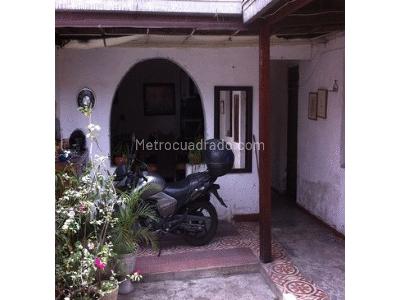 Casa de 5 alcobas en venta en Trinidad, Medellín, 230 m² · foto 5 de 12
