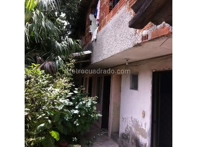 Casa de 5 alcobas en venta en Trinidad, Medellín, 230 m² · foto 12 de 12