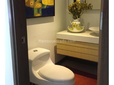Apartamento de 4 alcobas en venta en El Poblado, Medellín, 199 m² · foto 2 de 10