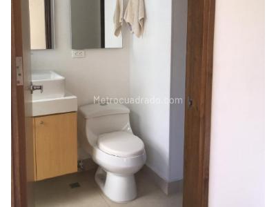 Apartamento de 4 alcobas en venta en El Poblado, Medellín, 199 m² · foto 4 de 10
