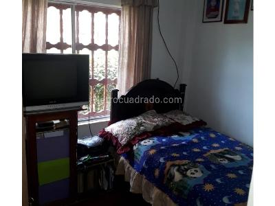 Casa de 3 alcobas en venta en San Cristobal, Medellín, 120 m² · foto 2 de 16