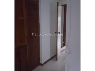 Casa de 3 alcobas en venta en Loma Del Indio, Medellín, 120 m² · foto 4 de 20