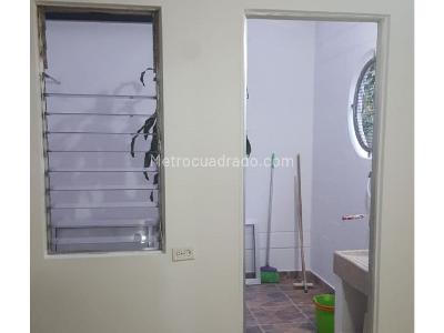 Casa de 3 alcobas en venta en Loma Del Indio, Medellín, 120 m² · foto 10 de 20