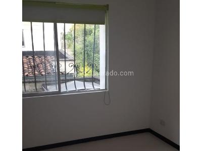 Casa de 3 alcobas en venta en Loma Del Indio, Medellín, 120 m² · foto 12 de 20