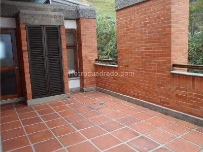Casa de 5 alcobas en venta en El Poblado, Medellín, 792 m² · foto 4 de 20