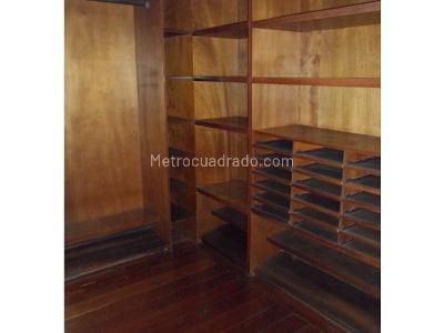 Casa de 5 alcobas en venta en El Poblado, Medellín, 792 m² · foto 5 de 20