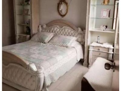 Casa de 5 alcobas en venta en Suramerica, Itagüí, 310 m² · foto 12 de 15