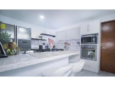 Casa de 5 alcobas en venta en Suramerica, Itagüí, 310 m² · foto 13 de 15
