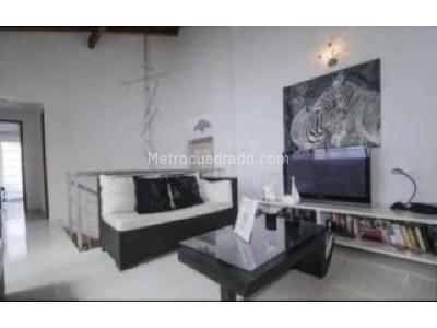 Casa de 5 alcobas en venta en Suramerica, Itagüí, 310 m² · foto 2 de 15