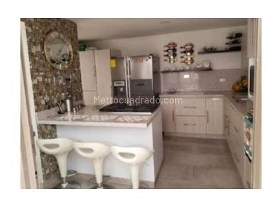 Casa de 5 alcobas en venta en Suramerica, Itagüí, 310 m² · foto 4 de 15