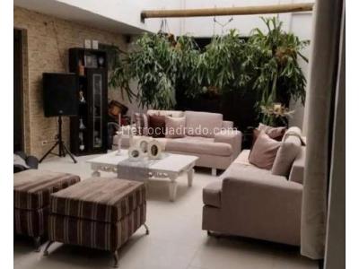 Casa de 5 alcobas en venta en Suramerica, Itagüí, 310 m² · foto 8 de 15