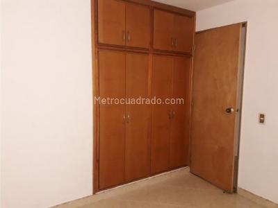 Apartamento en arriendo en El Velodromo, Medellín · foto 2 de 20