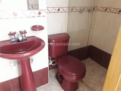 Apartamento en arriendo en El Velodromo, Medellín · foto 4 de 20