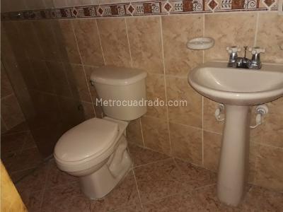 Apartamento en arriendo en El Velodromo, Medellín · foto 6 de 20