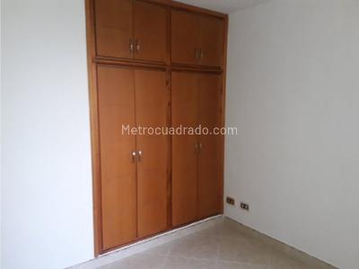 Apartamento en arriendo en El Velodromo, Medellín · foto 8 de 20