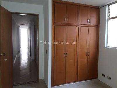 Apartamento en arriendo en El Velodromo, Medellín · foto 9 de 20