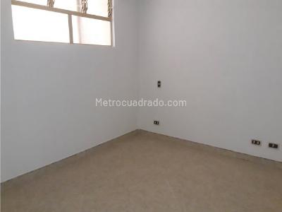 Apartamento en arriendo en El Velodromo, Medellín · foto 13 de 20