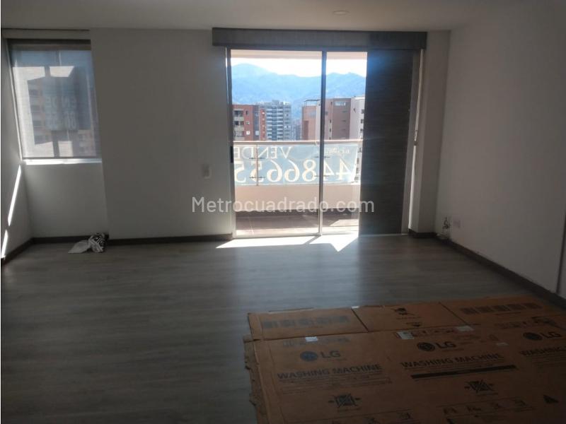 3BR Apartment in El Esmeraldal (65 m²)