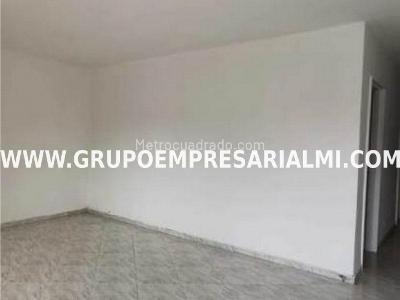 Casa de 4 alcobas en venta en Florida Nueva, Medellín, 120 m² · foto 4 de 9