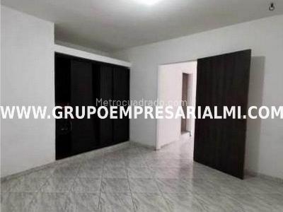 Casa de 4 alcobas en venta en Florida Nueva, Medellín, 120 m² · foto 5 de 9
