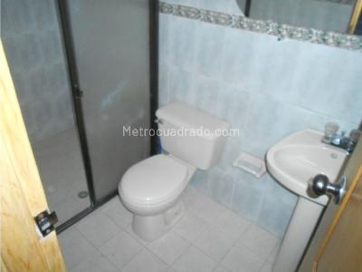 Casa de 5 alcobas en venta en Belen Malibu, Medellín, 230 m² · foto 4 de 20