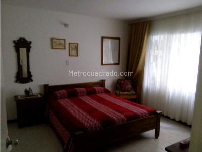 Casa de 5 alcobas en venta en Belen Malibu, Medellín, 230 m² · foto 18 de 20