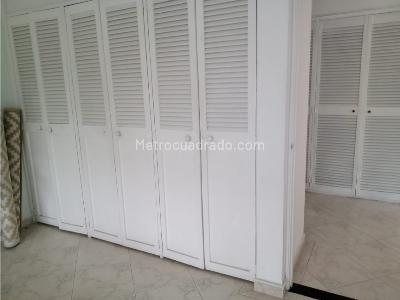 Apartamento en venta en El Poblado, Medellín · foto 7 de 16