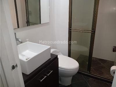 Apartamento en venta en El Poblado, Medellín · foto 3 de 16