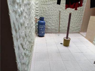 Casa de 5 alcobas en venta en Villa Hermosa, Medellín, 200 m² · foto 7 de 11