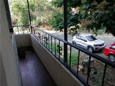 Casa de 5 alcobas en venta en Villa Hermosa, Medellín, 200 m² · foto 10 de 11