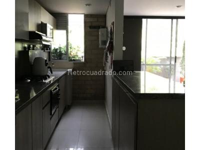 Apartamento de 3 alcobas en venta en Betania, Sabaneta, 114 m² · foto 3 de 11