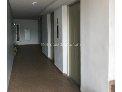 Apartamento de 3 alcobas en venta en Betania, Sabaneta, 114 m² · foto 4 de 11