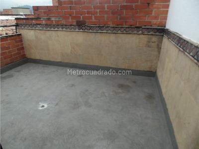 Apartamento de 3 alcobas en venta en Conquistadores, Medellín, 200 m² · foto 5 de 15