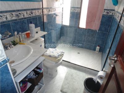 Apartamento de 3 alcobas en venta en Conquistadores, Medellín, 200 m² · foto 7 de 15