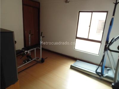 Apartamento de 3 alcobas en venta en Conquistadores, Medellín, 200 m² · foto 15 de 15