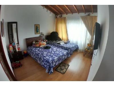 Casa de 4 alcobas en venta en Zuñiga, Envigado, 420 m² · foto 18 de 19